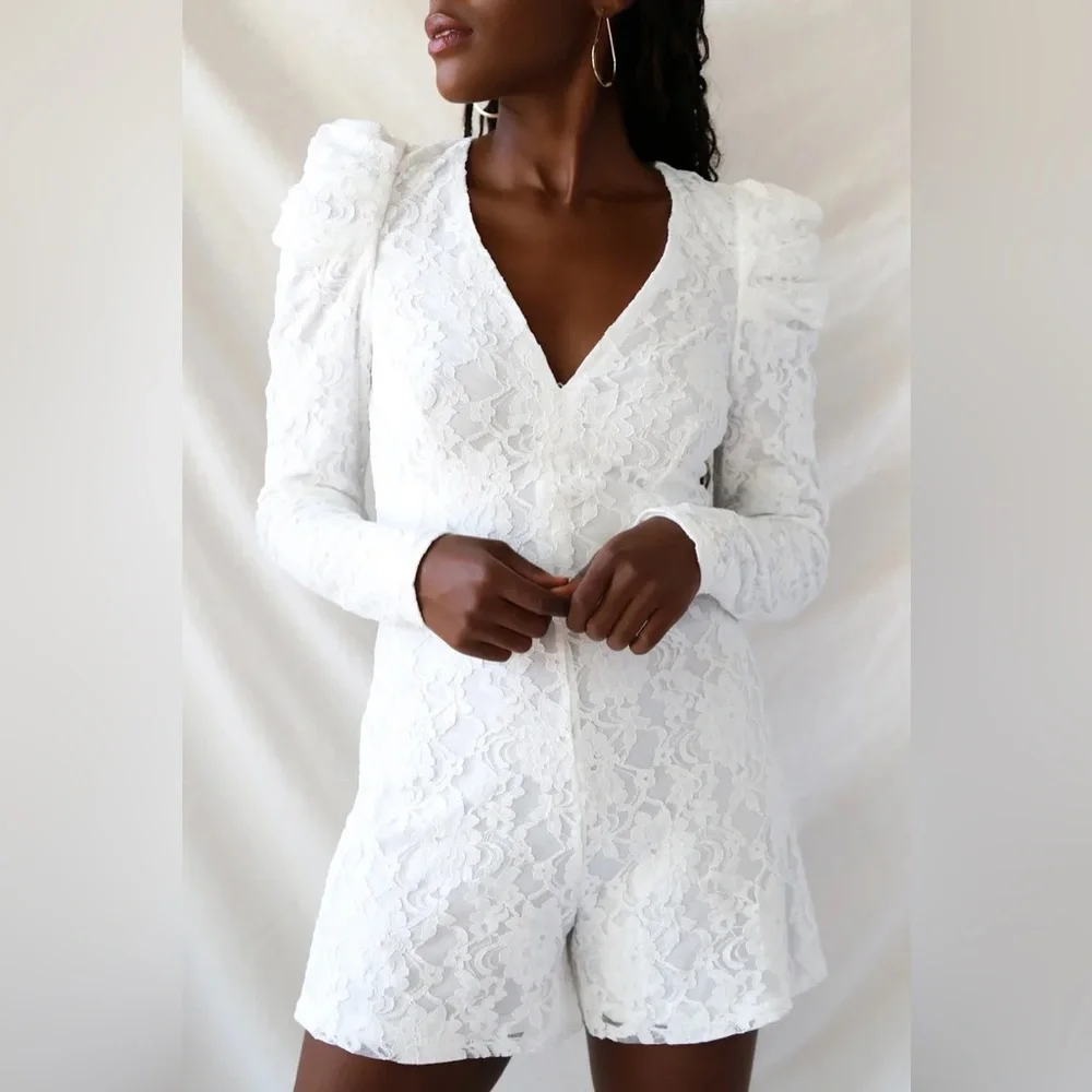 Lulu's Fashionable Find White Lace Long Sleeve Romper M NWT - Picture 11 of 11
